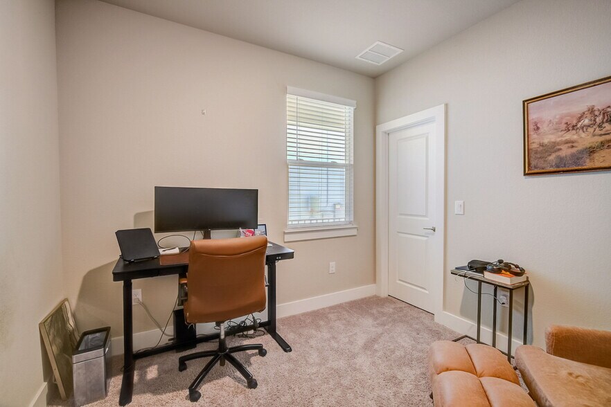 Building Photo - 5407 Jason Dr