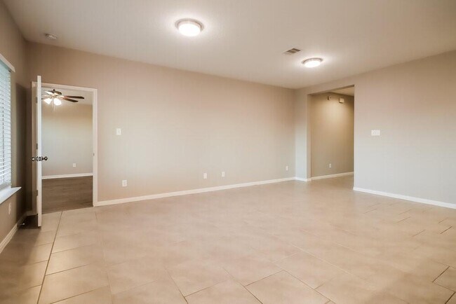 Building Photo - 3727 McDonough Way