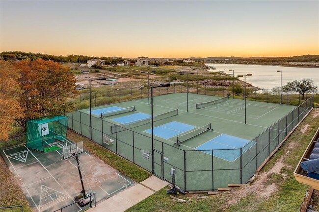 Building Photo - 3404 American Dr