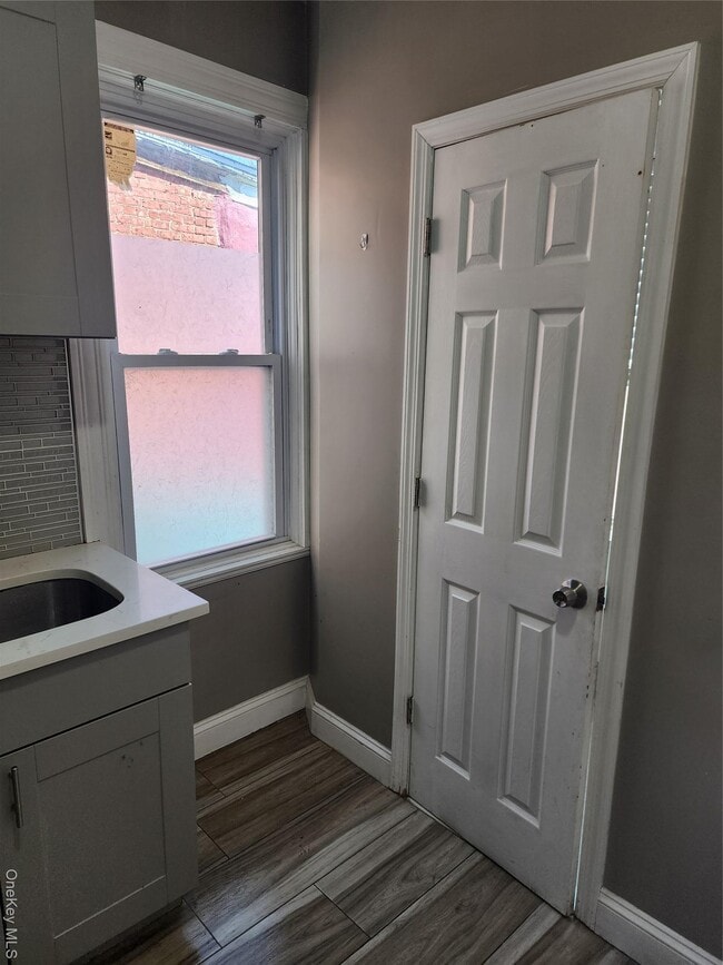 Building Photo - 11 Coonley Ct