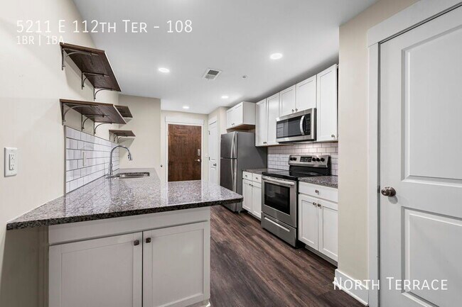 Building Photo - 5211 E 112 Terrace