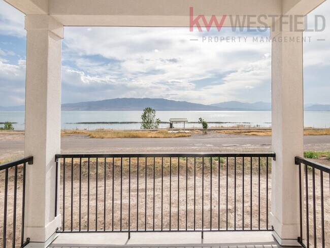 Building Photo - 752 N 260 W