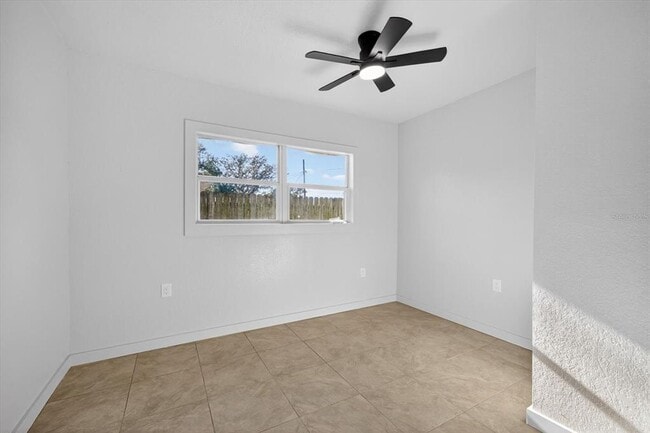 Building Photo - 773 W Harbor Dr S