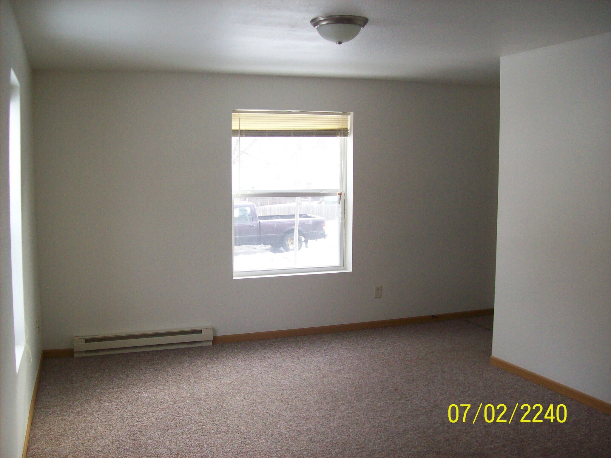 Building Photo - 828 Hobart St