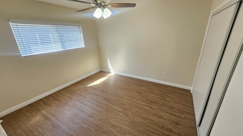 Building Photo - 815 Benton Wy