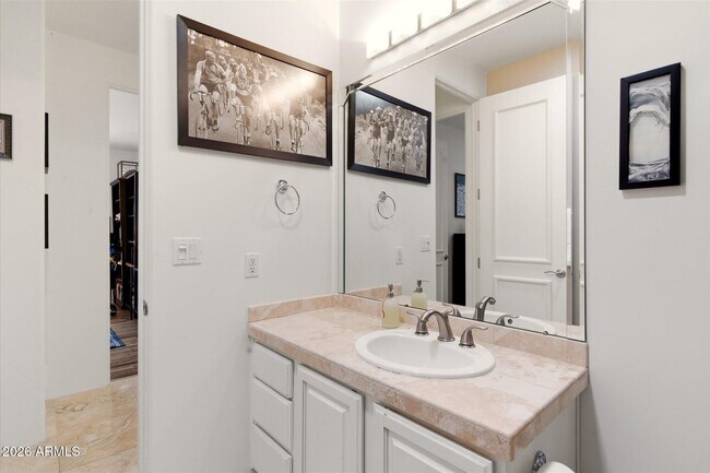 Building Photo - 8044 E Tether Trail