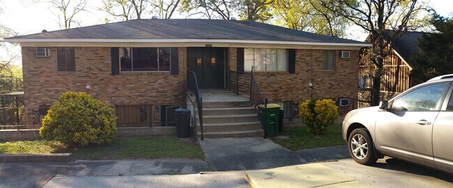 Building Photo - 3505 Ridge Rd