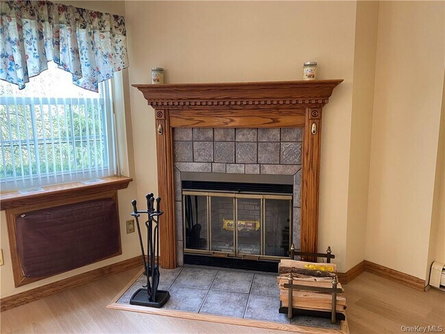 Building Photo - 25 Lexington Hills Rd