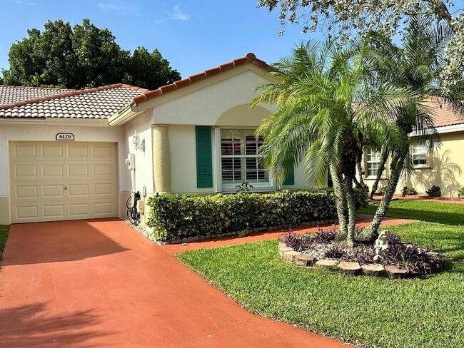 Primary Photo - 6129 Heliconia Rd