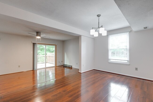 Building Photo - Wonderful End Unit Townhome Available Near...