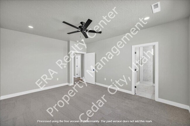 Building Photo - 4997 N 75 E