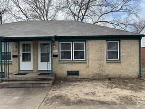 Building Photo - S Kansas St Duplex