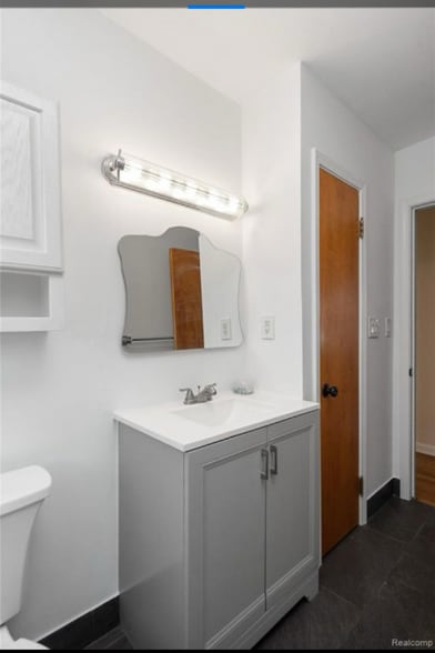 Building Photo - 242 Preston Ave