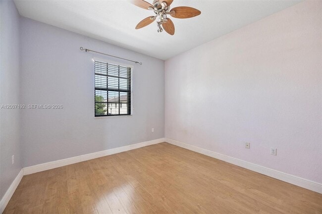 Building Photo - 3728 NE 3rd Ct