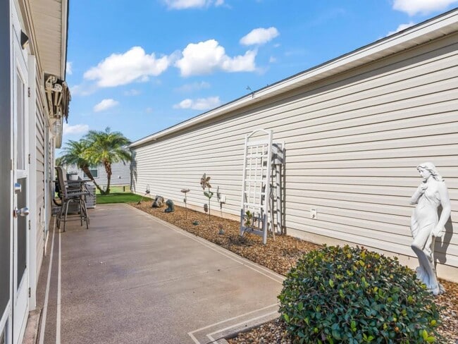 Building Photo - 3742 Viscaya Ct