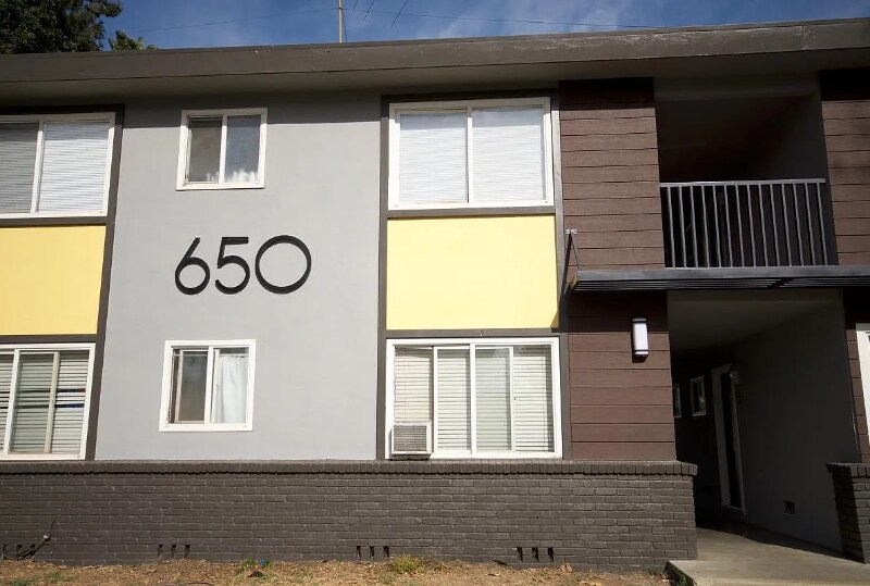 Building Photo - 650 S 8th St