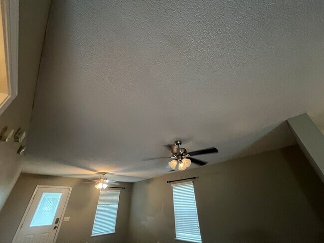 Building Photo - 1666 Mossberg Dr