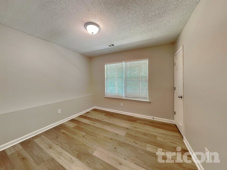 Building Photo - 5769 Village Loop