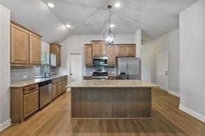 Building Photo - 300 Kelvington Dr