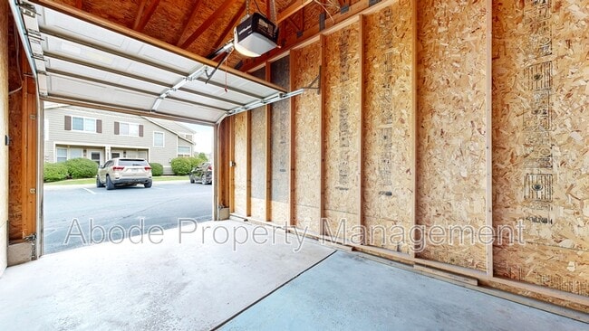 Building Photo - 6703 Antigua Dr