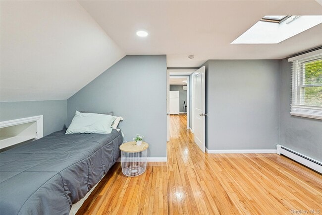 Building Photo - 24 Waterside Ave