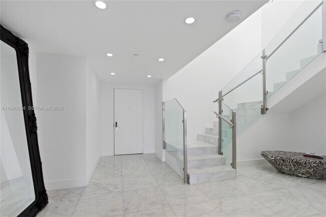 Building Photo - 1800 S Ocean Dr