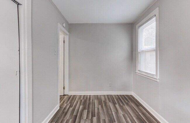 Building Photo - Limited Time: Qualified Tenants Get Half Price First Month – Pest Control & Appliances Covered!