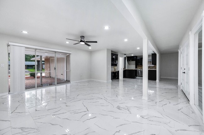 Building Photo - 1610 Richvale Ln