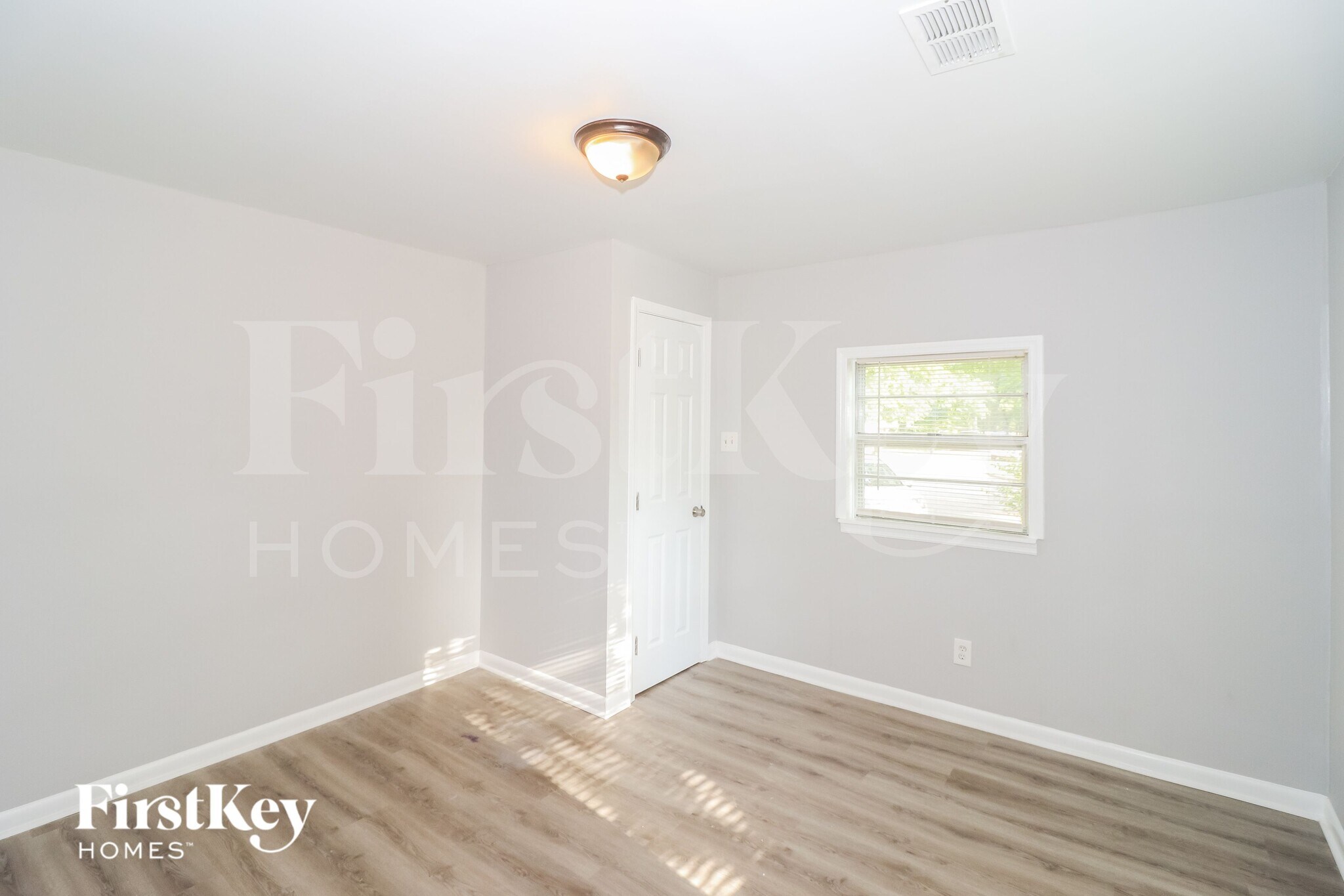 Building Photo - 156 Harris Cove