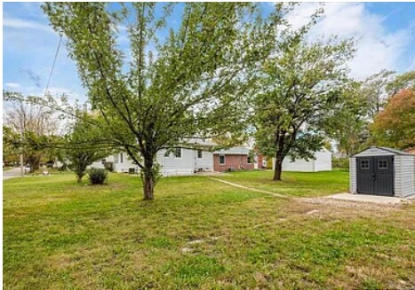 Building Photo - 5144 Greenwood St