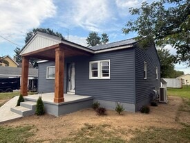 Building Photo - 12 Cottage Ave