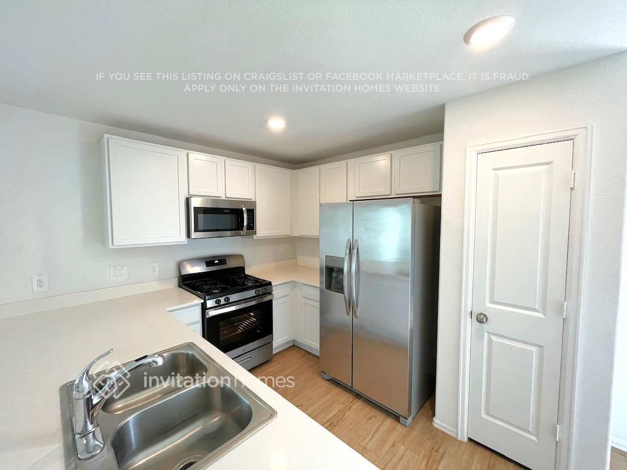 Building Photo - 18739 Mercer Fls Dr