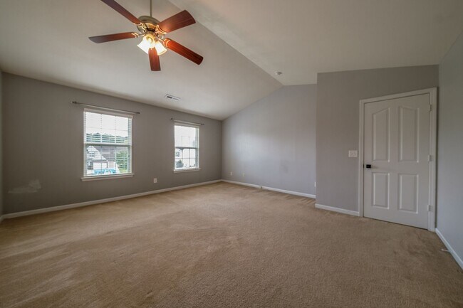 Building Photo - 1301 Waldridge Ct