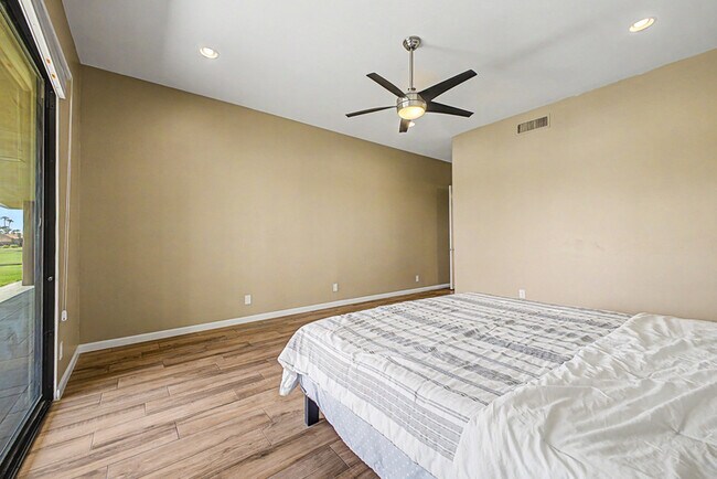 Building Photo - 7825 E San Carlos Rd