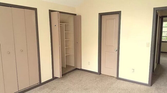 Building Photo - Spacious 3 Bed, 2 Bath House in Loveland!