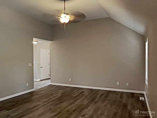 Building Photo - 981 Trey Phillips Dr