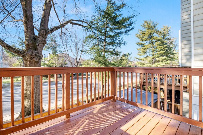 Building Photo - 1534 Lowell Ct