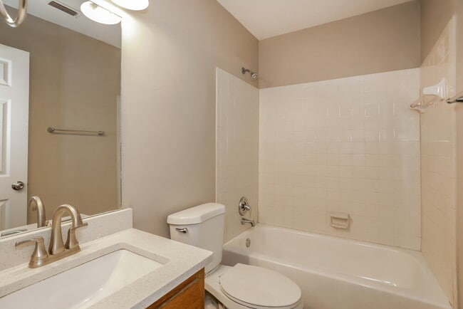 Building Photo - 1638 Sandy Hollow Loop