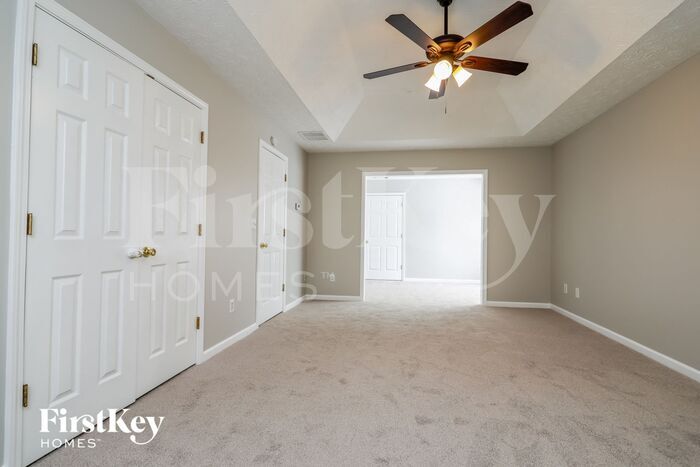 Building Photo - 745 Somerset Vale Dr