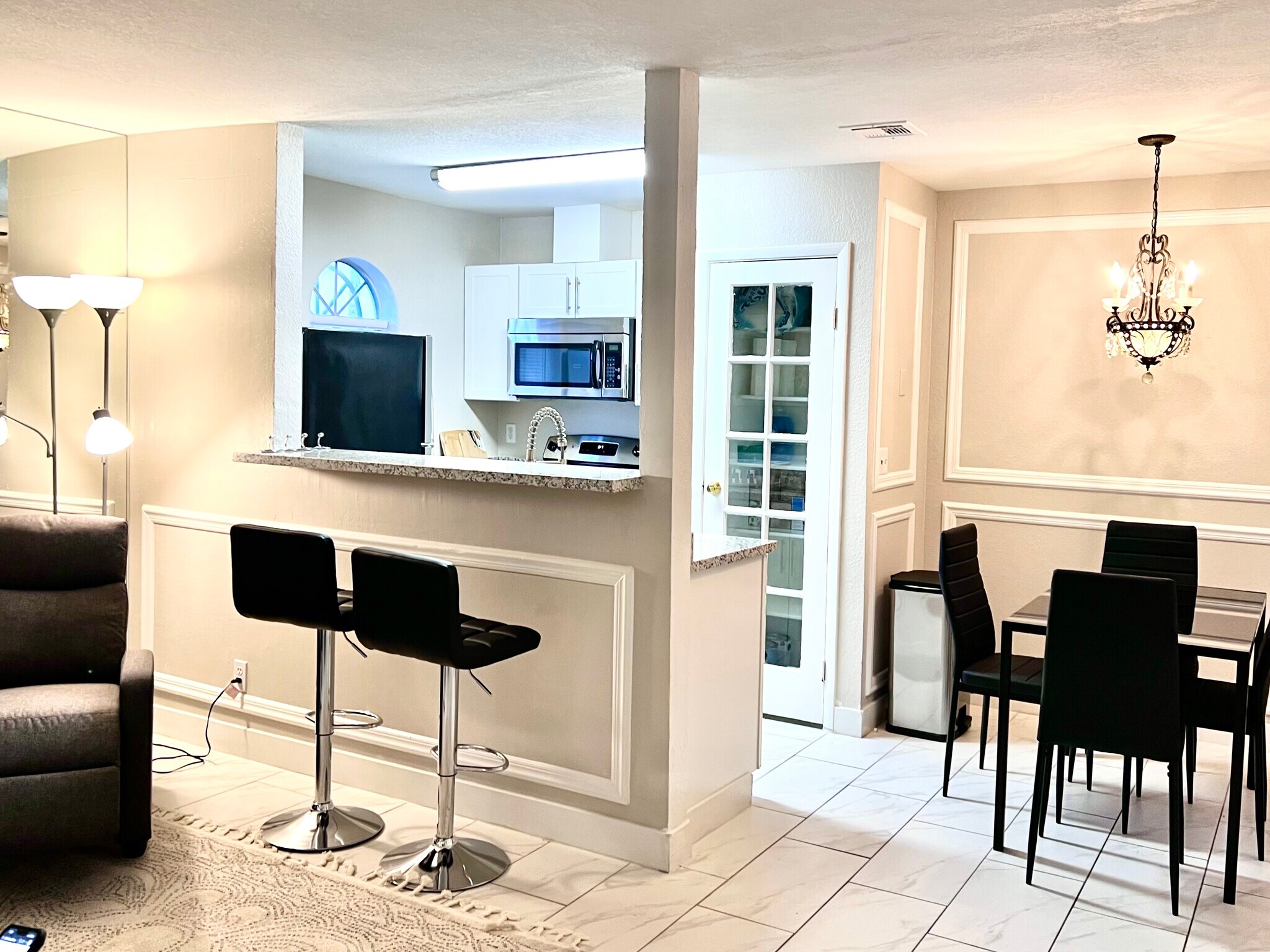 Building Photo - 3602 Gaylord Dr