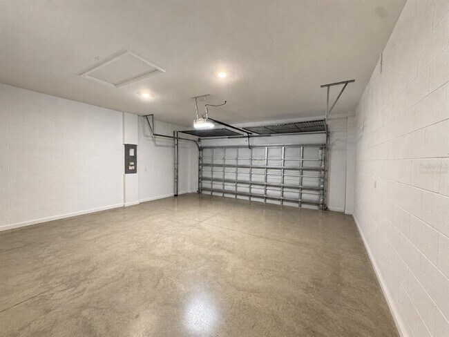 Building Photo - 4334 Pond Brk Ct