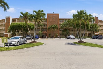 Building Photo - 1025 Newcastle B