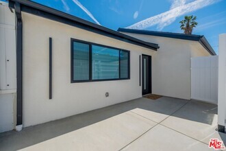 Building Photo - 7028 Stansbury Ave