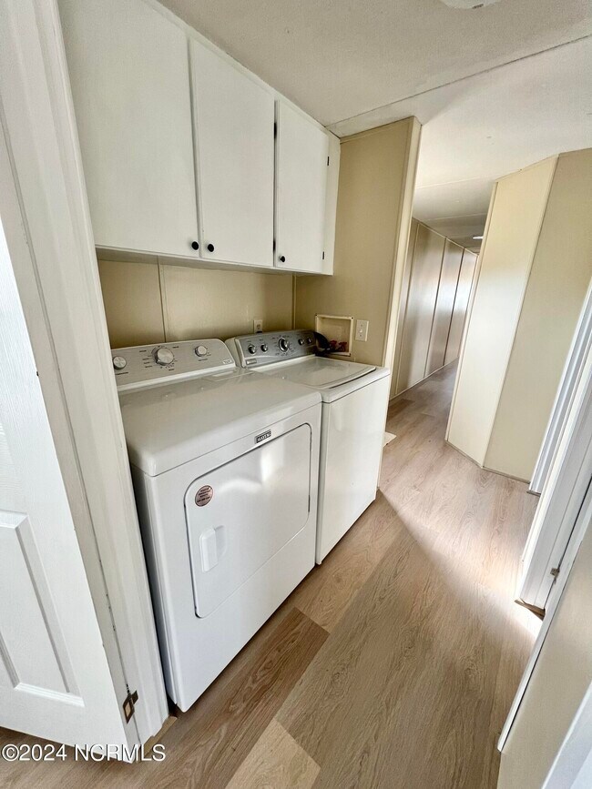 Building Photo - 1642 Virginia Rd