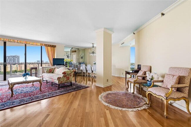 Building Photo - 19500 Turnberry Way