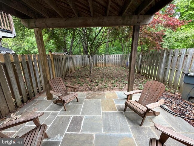 Building Photo - 9619 Glendower Ct