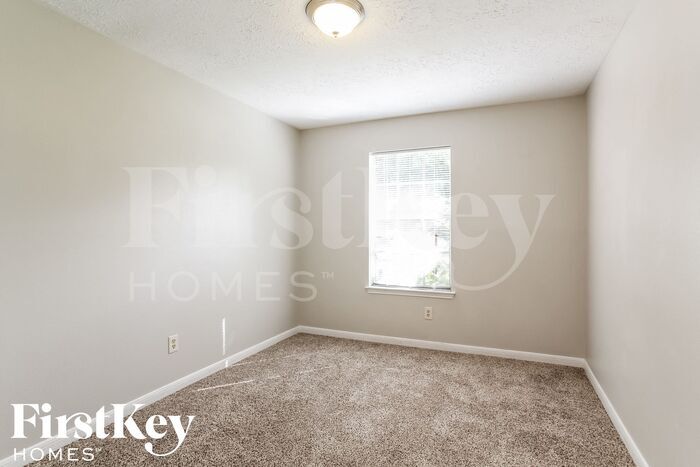 Building Photo - 16710 Lonesome Quail Dr