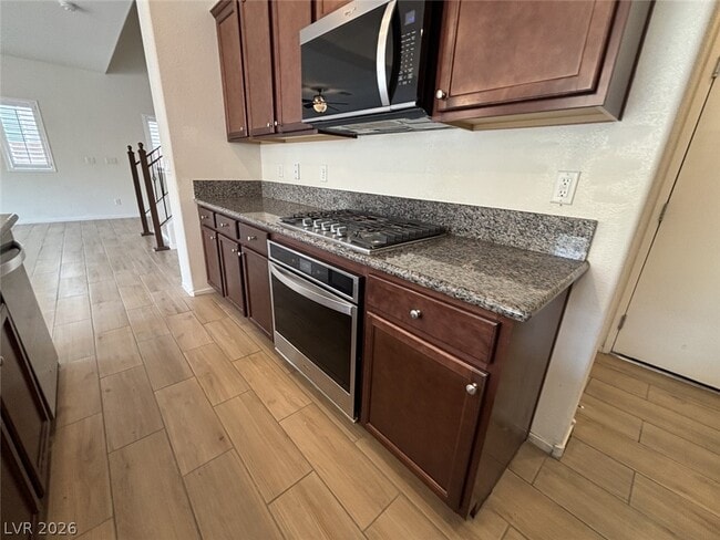 Building Photo - 5582 Sancho Throne Rd