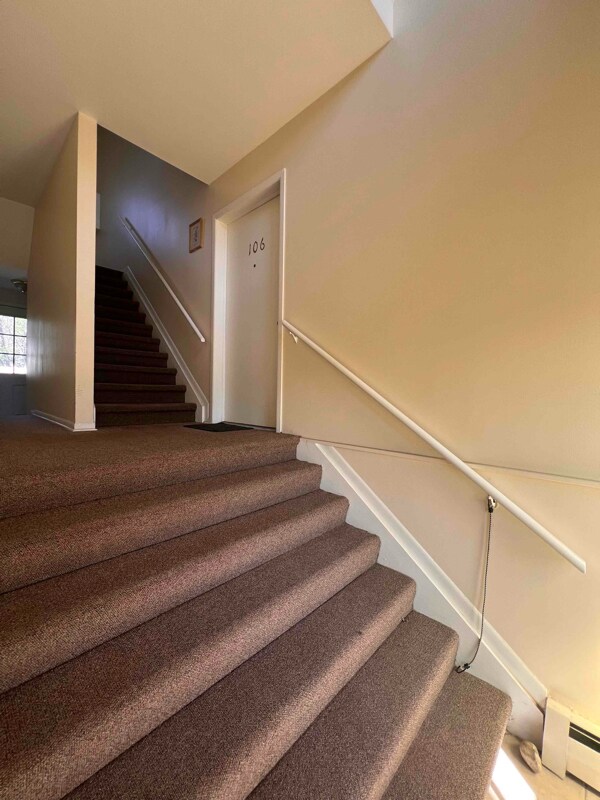 Building Photo - 491 Miller Ave