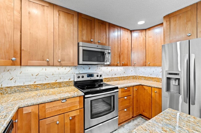 Building Photo - 8675 SW Keathley Ct